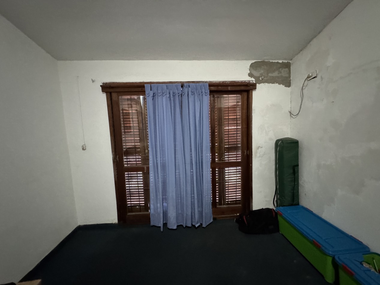 Casa en venta en Parana - Propiedad de dos plantas con ascensor, cochera y terraza