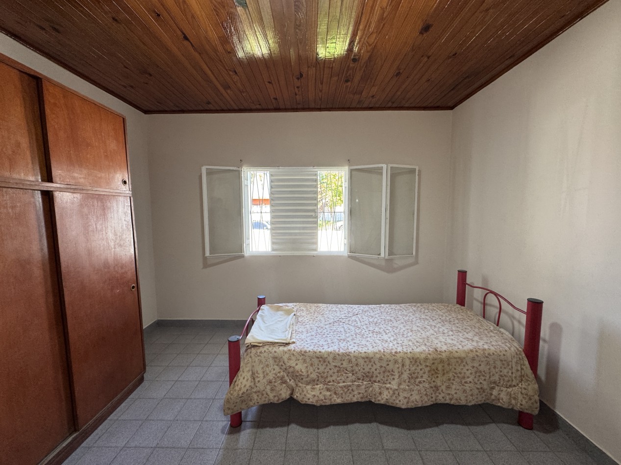 Casa en venta en zona Don Bosco y Diaz Velez - Dos viviendas ideales para familia e inversion