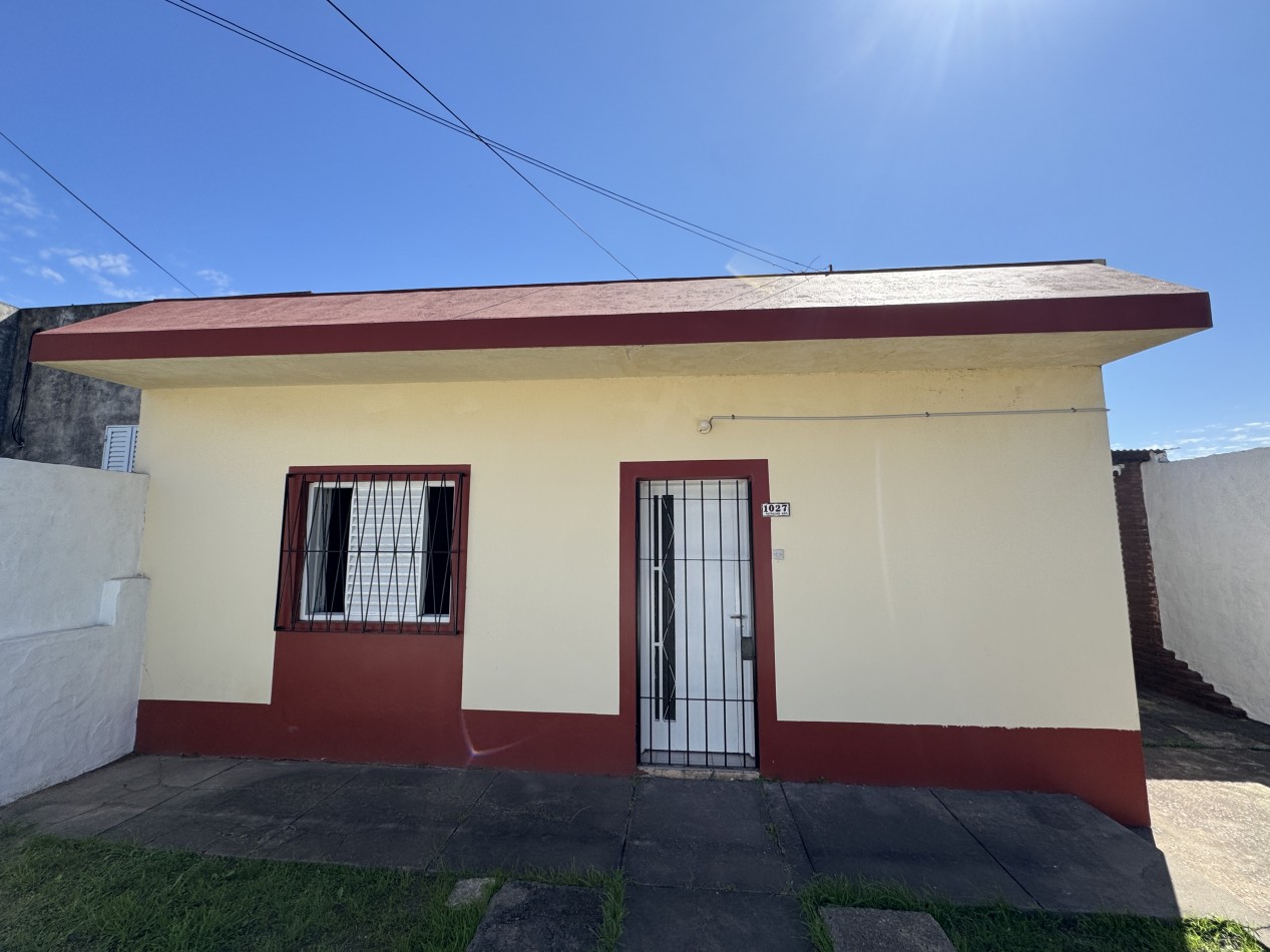 Casa en venta en zona Don Bosco y Diaz Velez - Dos viviendas ideales para familia e inversion