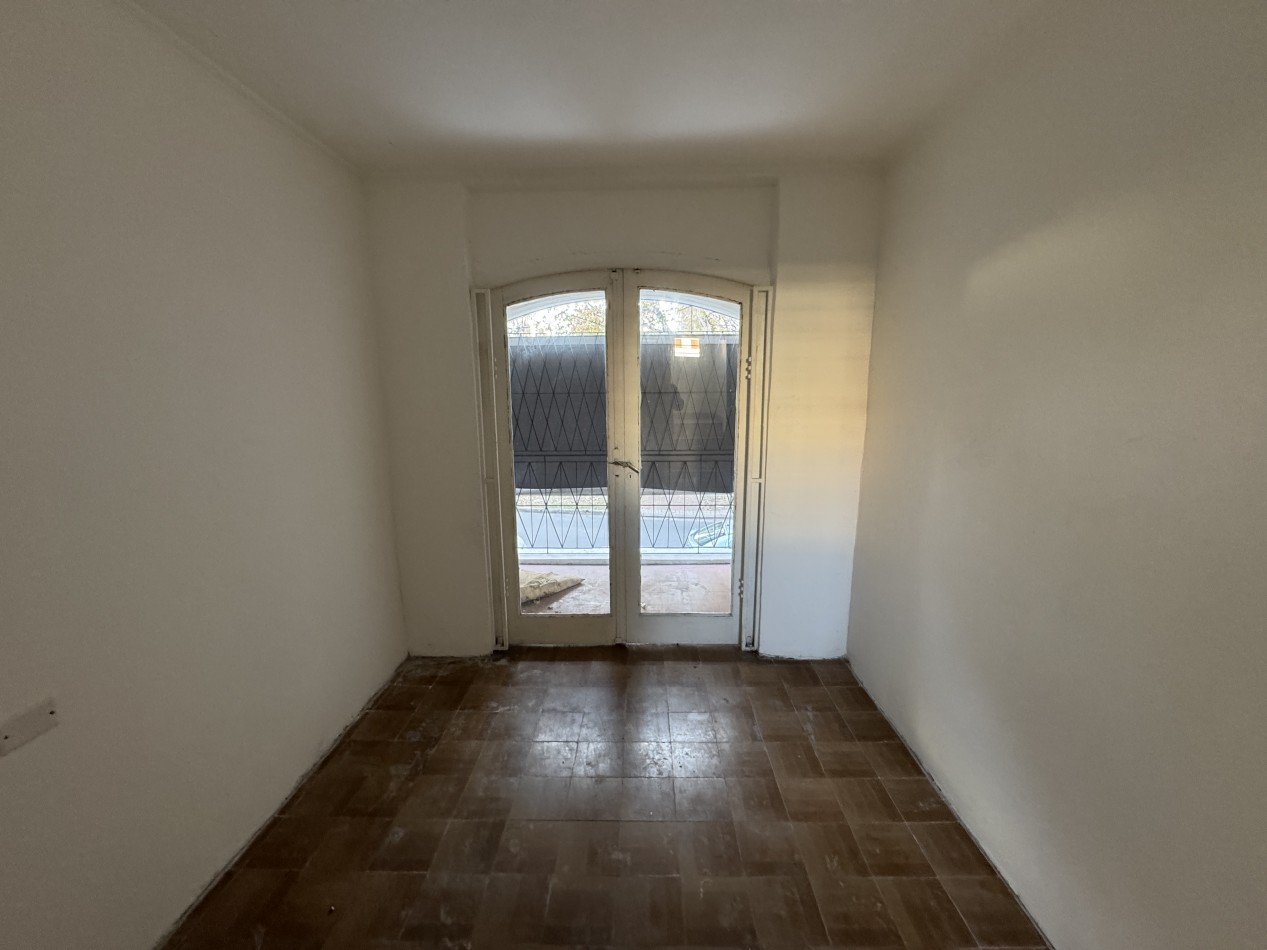 Casa centrica en venta 4 dormitorios con terraza, patio y piscina - Parana