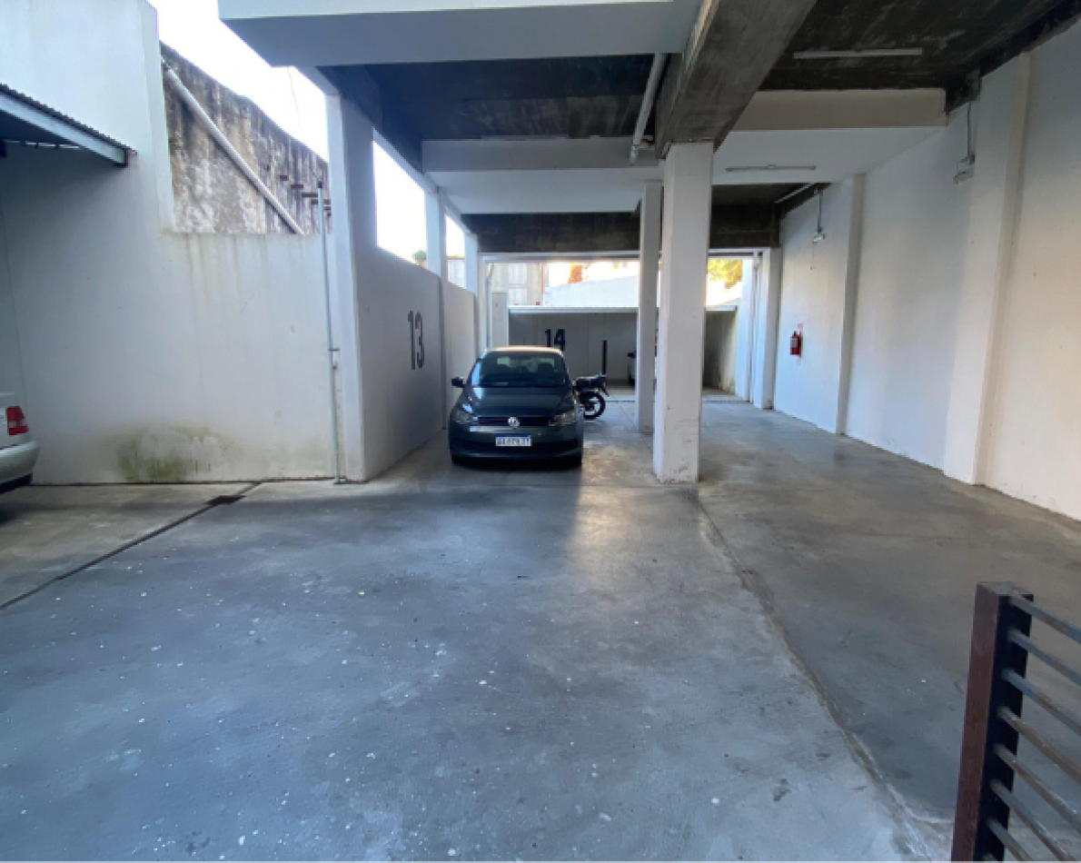 DEPARTAMENTO EN VENTA DE DOS DORMITORIOS + COCHERA.