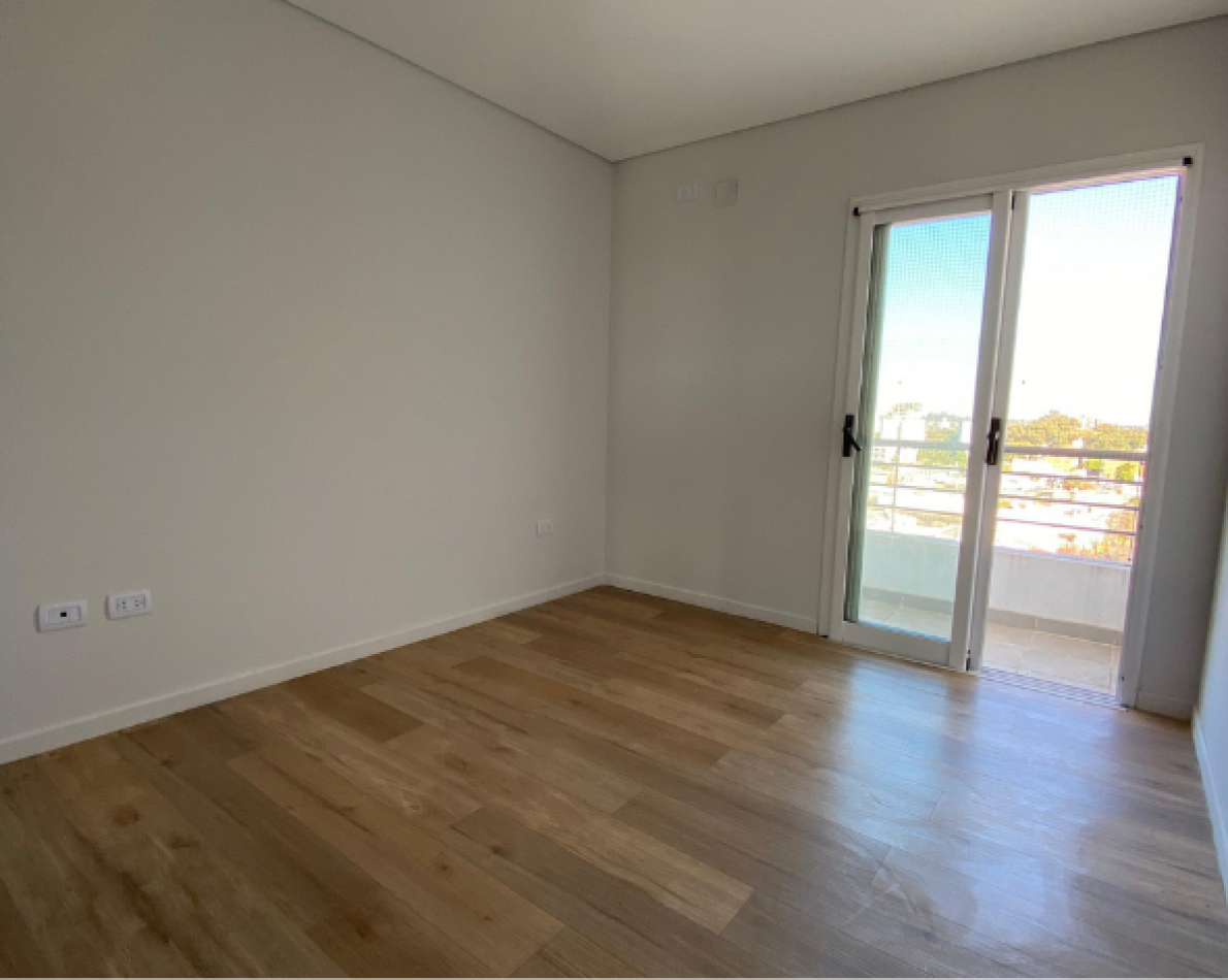 DEPARTAMENTO EN VENTA DE DOS DORMITORIOS + COCHERA.