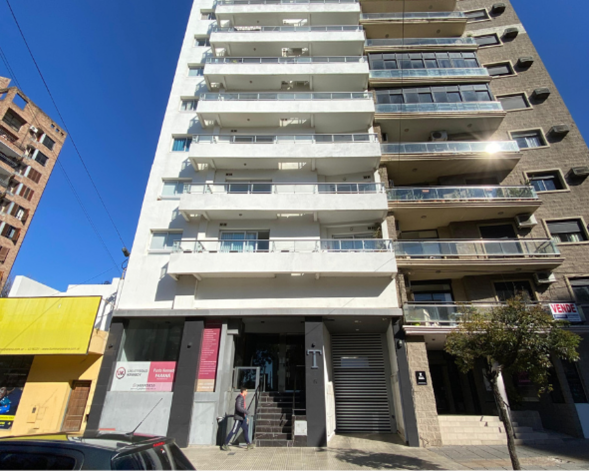 DEPARTAMENTO EN VENTA DE DOS DORMITORIOS + COCHERA.