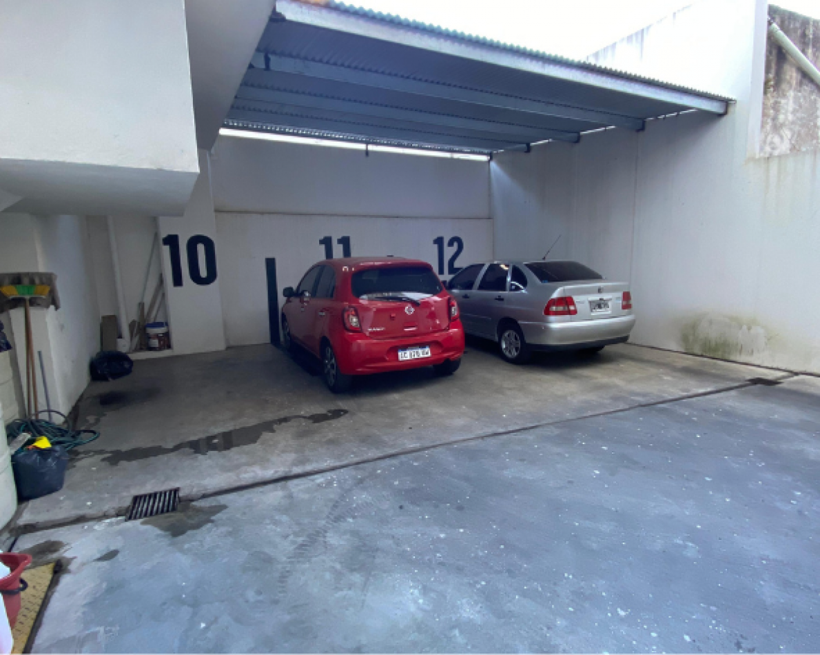 DEPARTAMENTO EN VENTA DE DOS DORMITORIOS + COCHERA.