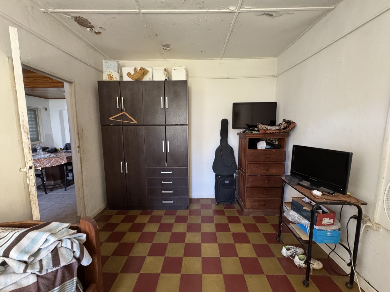 CASA EN VENTA DE 2 DORMITORIOS 