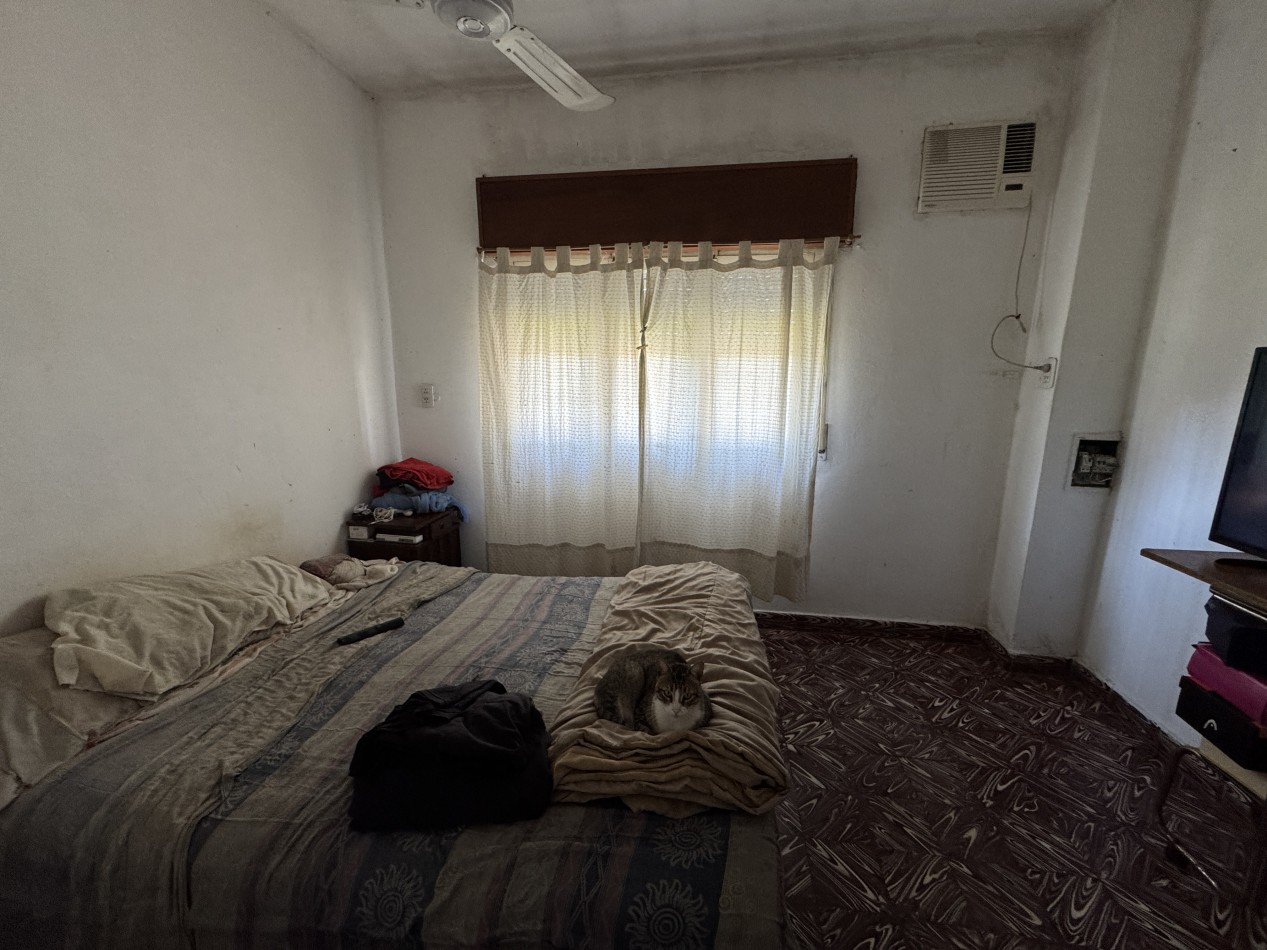 CASA EN VENTA DE 2 DORMITORIOS 