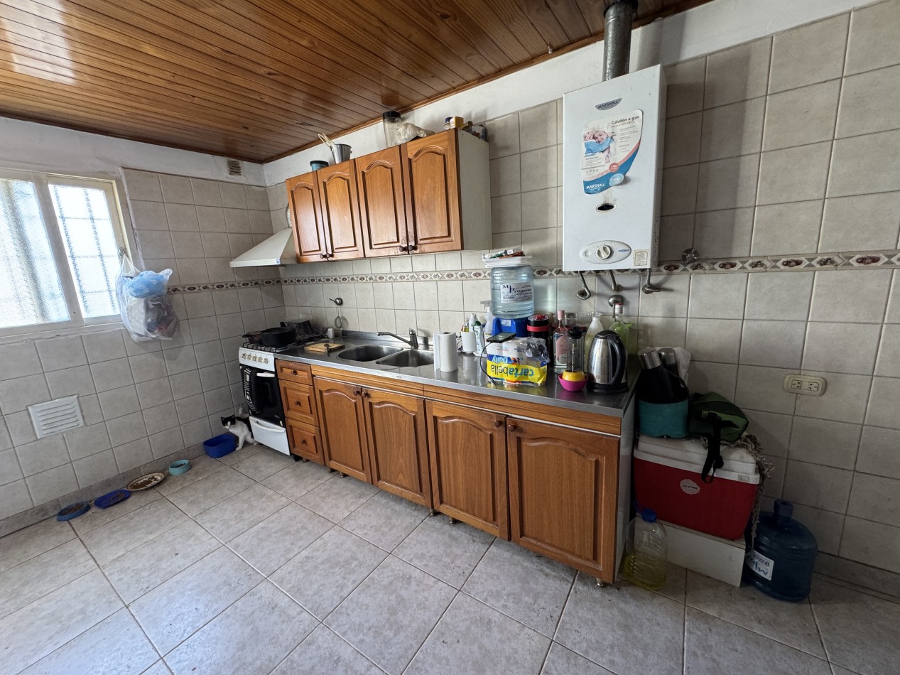 CASA EN VENTA DE 2 DORMITORIOS 