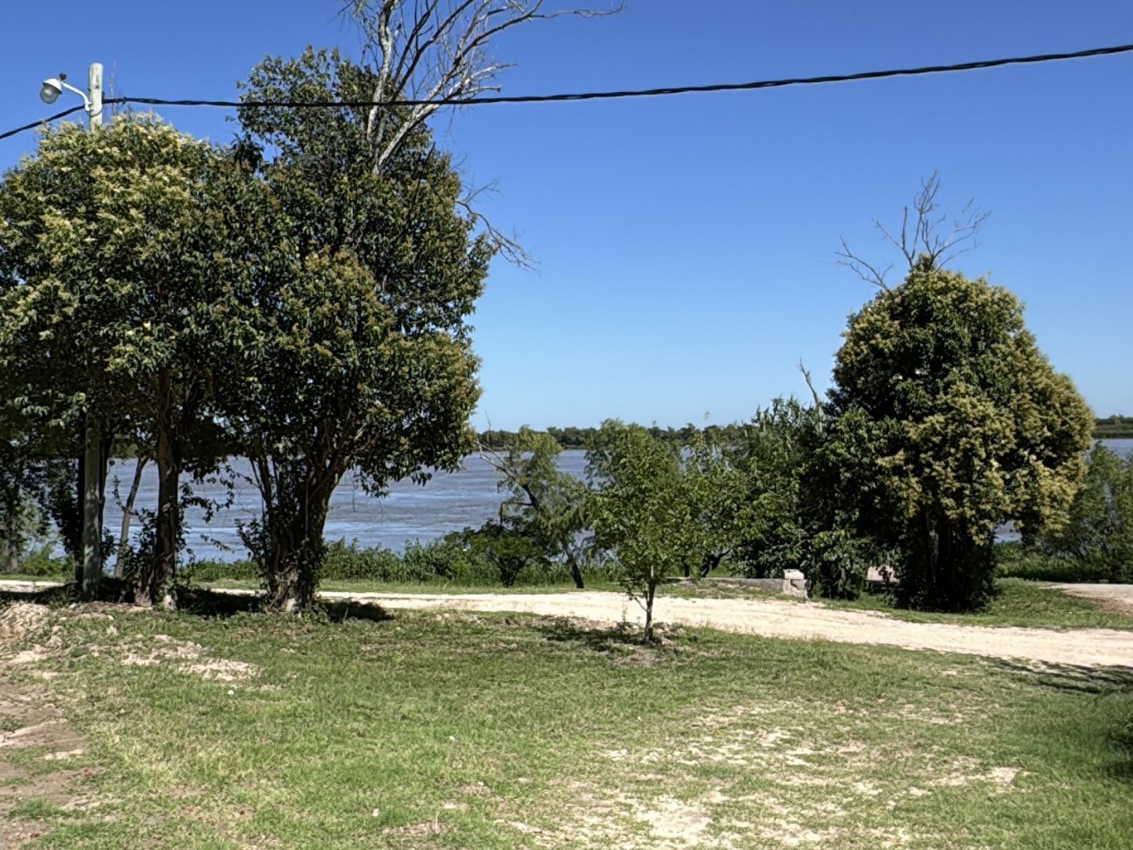 SE VENDE CASA QUINTA A ESTRENAR