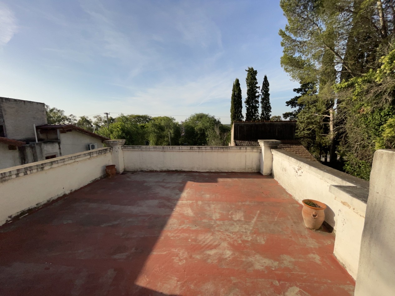 SE VENDE CASA QUINTA CON VISTA AL RIO EN VILLA URQUIZA 