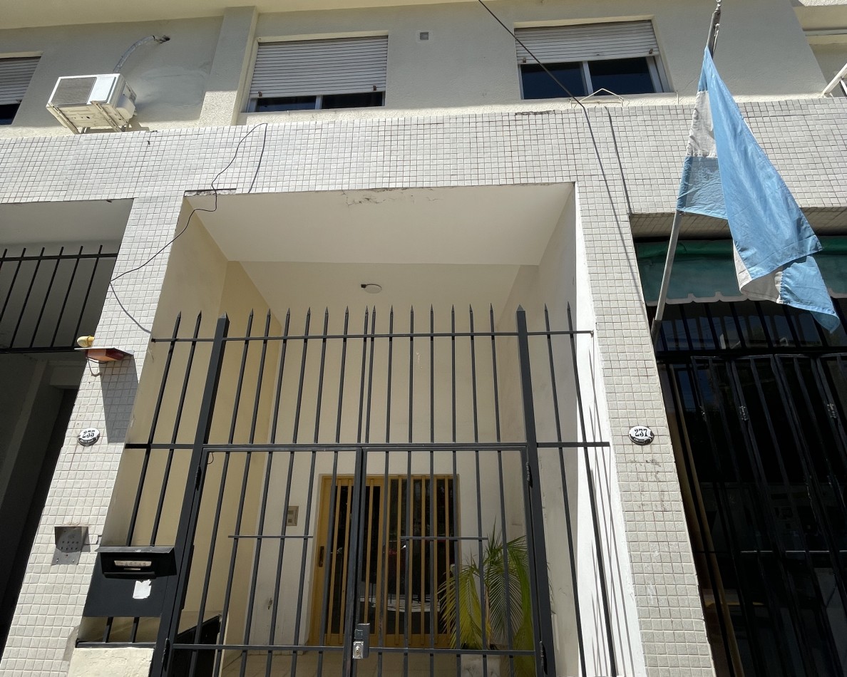 DEPARTAMENTO EN VENTA DE 3 DORMITORIOS EN ZONA CENTRO