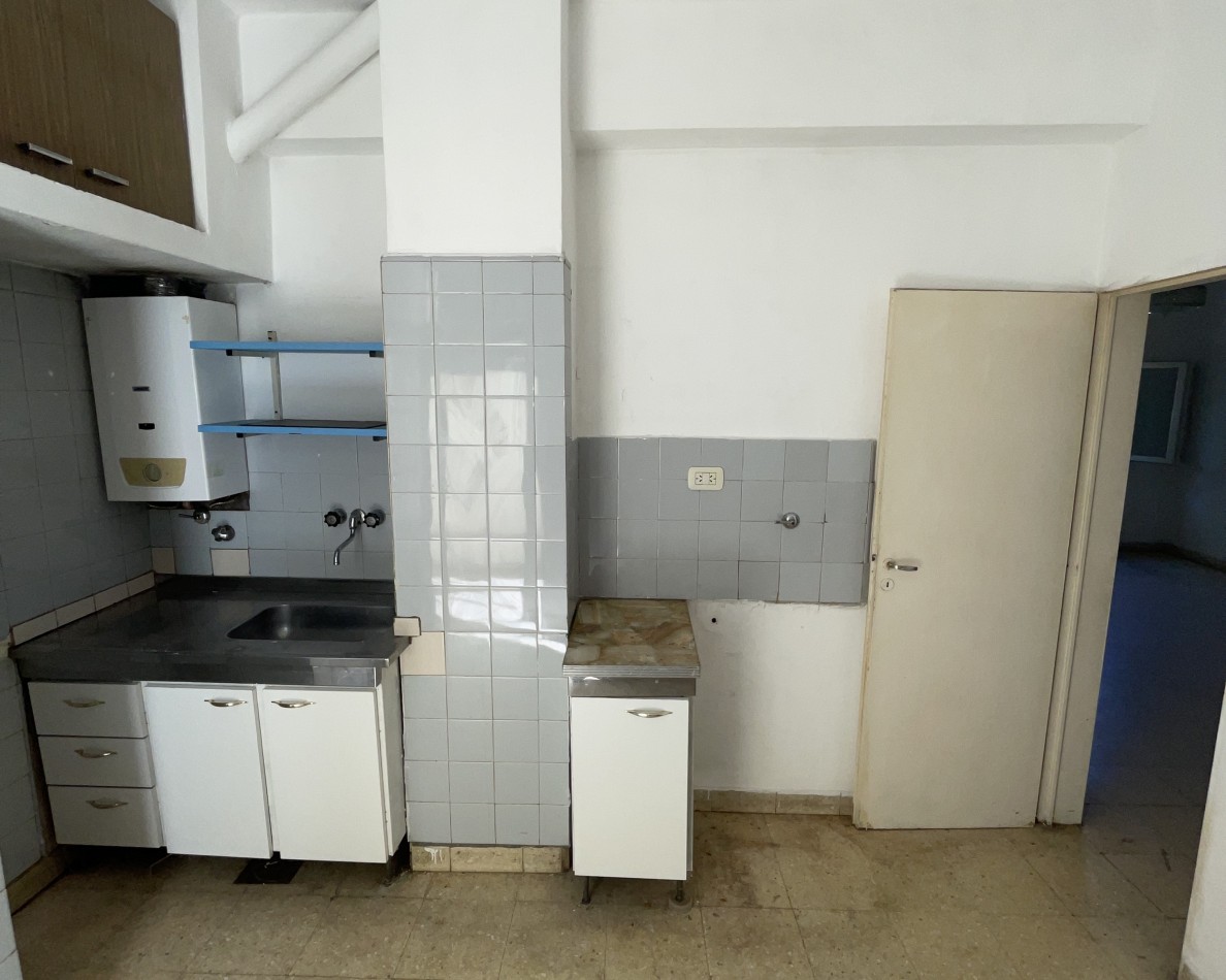 DEPARTAMENTO EN VENTA DE 3 DORMITORIOS EN ZONA CENTRO