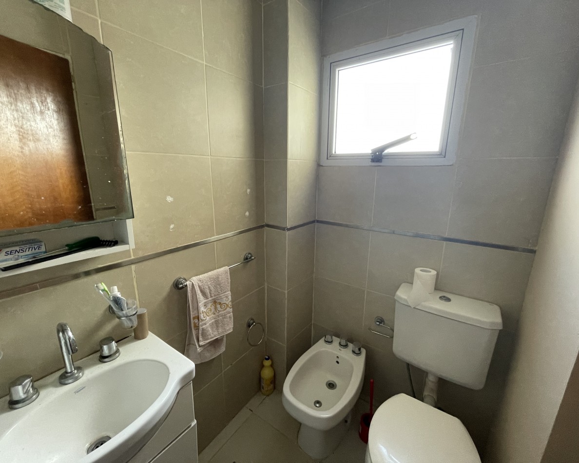 Departamento en alquiler de 1 dormitorio en 2° piso por escaleras