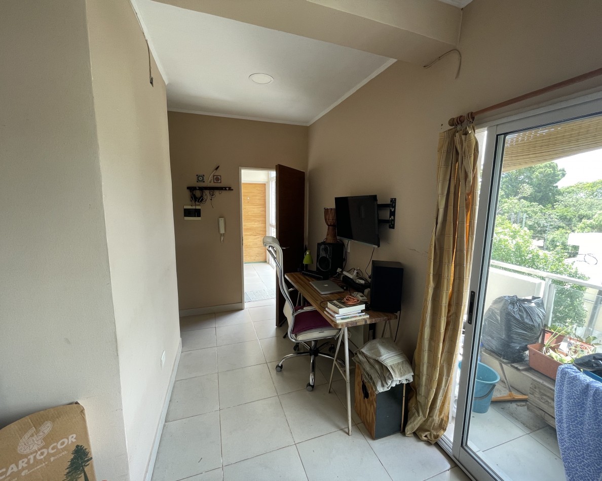 Departamento en alquiler de 1 dormitorio en 2° piso por escaleras