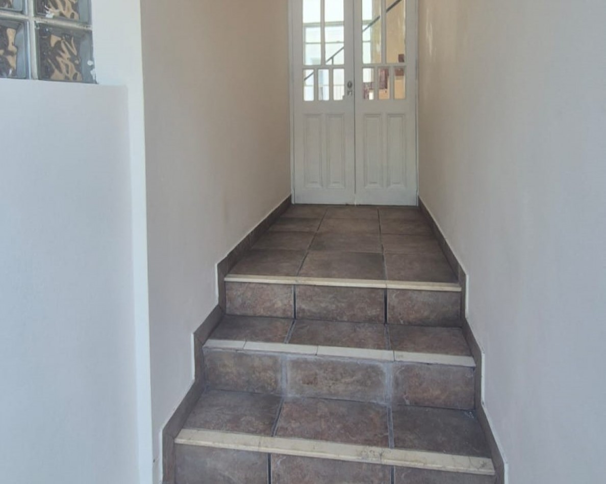 Se alquila departamento de 2 dormitorios en el centro de Parana 