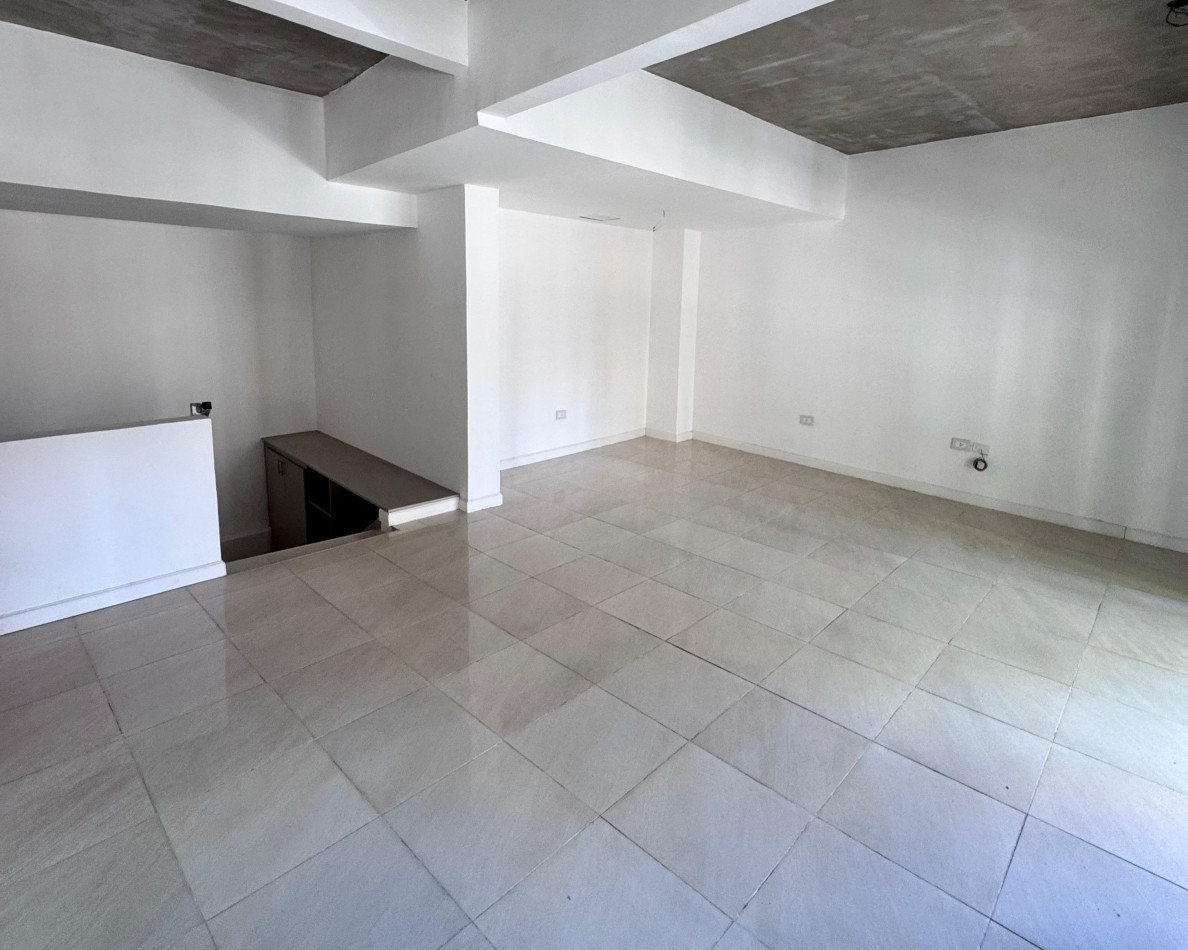 Local comercial en alquiler en zona Parque Urquiza.