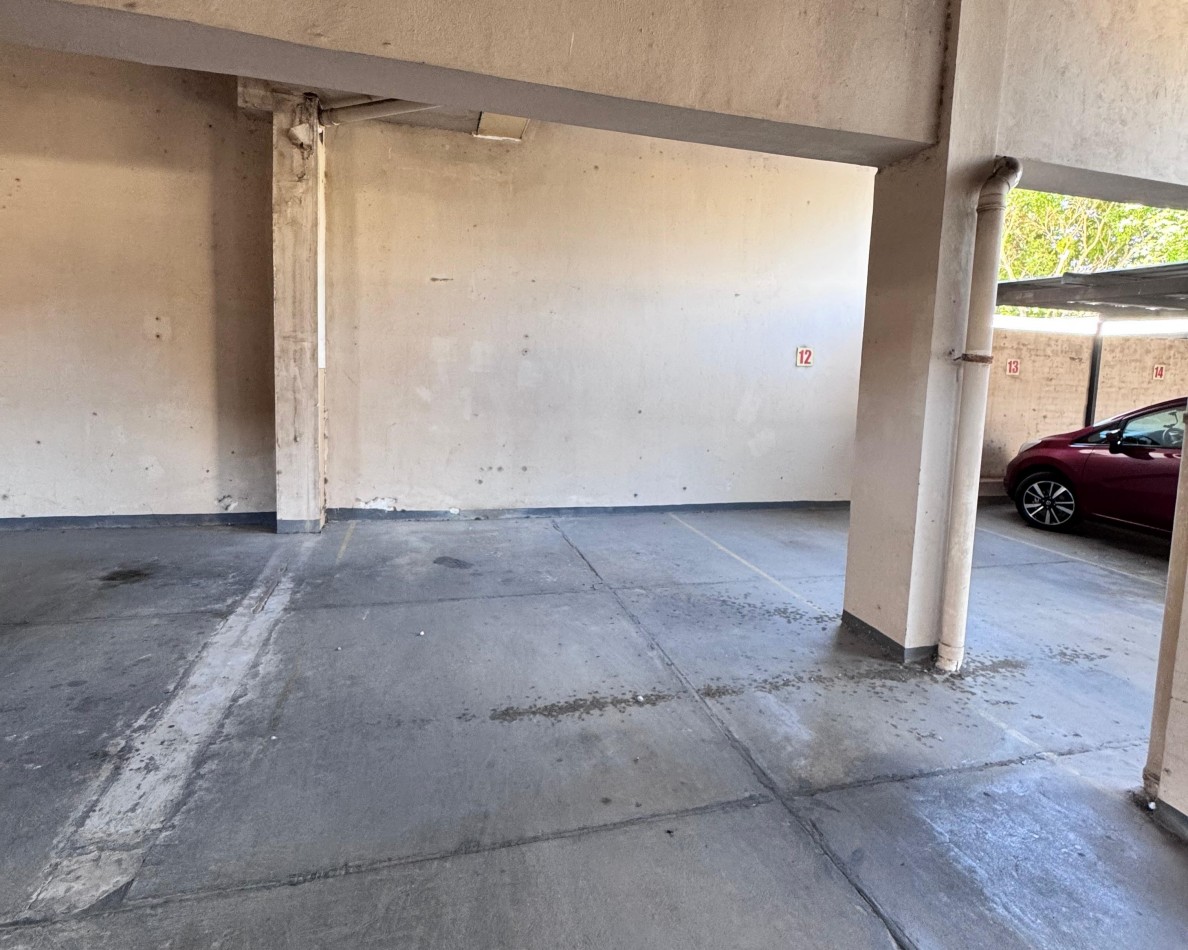 Departamento de 2 dormitorios + cochera en alquiler en calle Santa Cruz 144