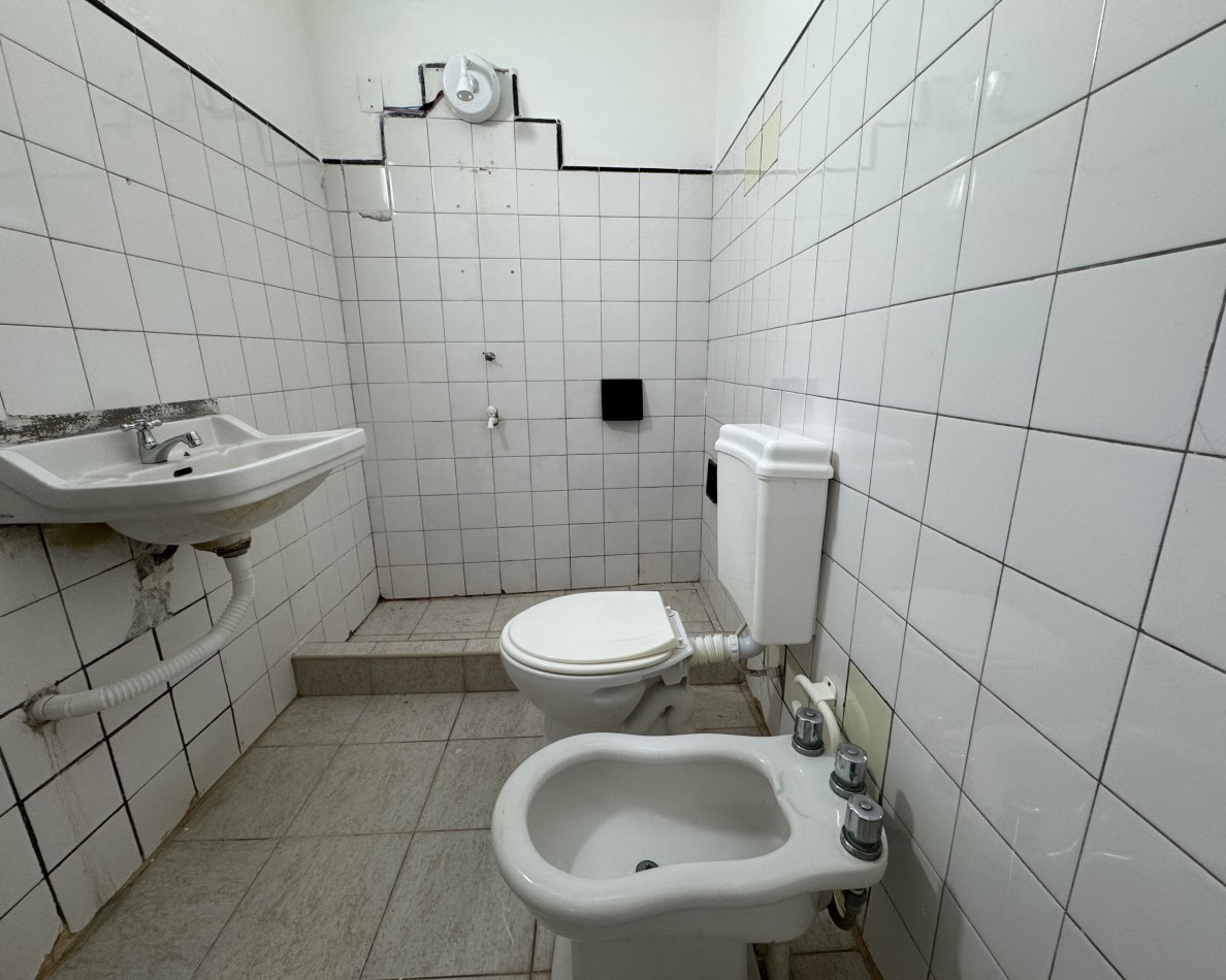 Se alquila departamento de 2 dormitorios  en calle Boulevard Sarmiento 