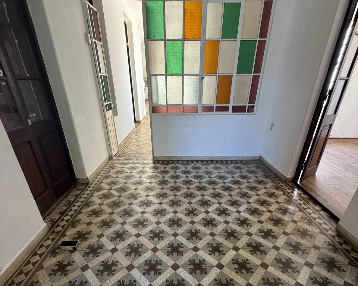 Gran casa en alquiler en calle Victoria 283 - Zona Parque Urquiza-