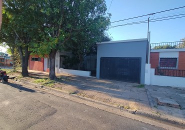Casa en venta 2 dormitorios con patio y cochera en Parana - Excelente ubicacion