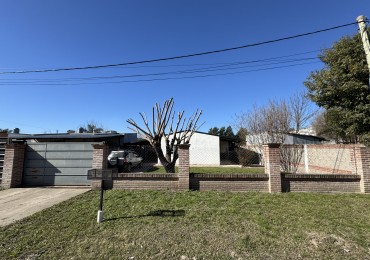 CASA EN VENTA EN AMPLIO TERRENO EN COLONIA AVELLANEDA