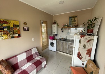 Departamento en alquiler de 1 dormitorio en 2° piso por escaleras